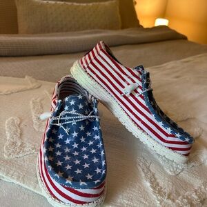 Hey Dude Patriotic American Flag Striped and Starred Shoes Womens 11 - Men’s 9
